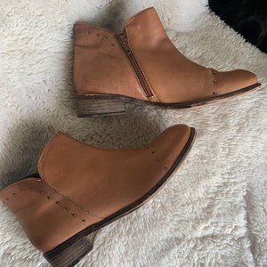 DIBA.True Ankle Booties